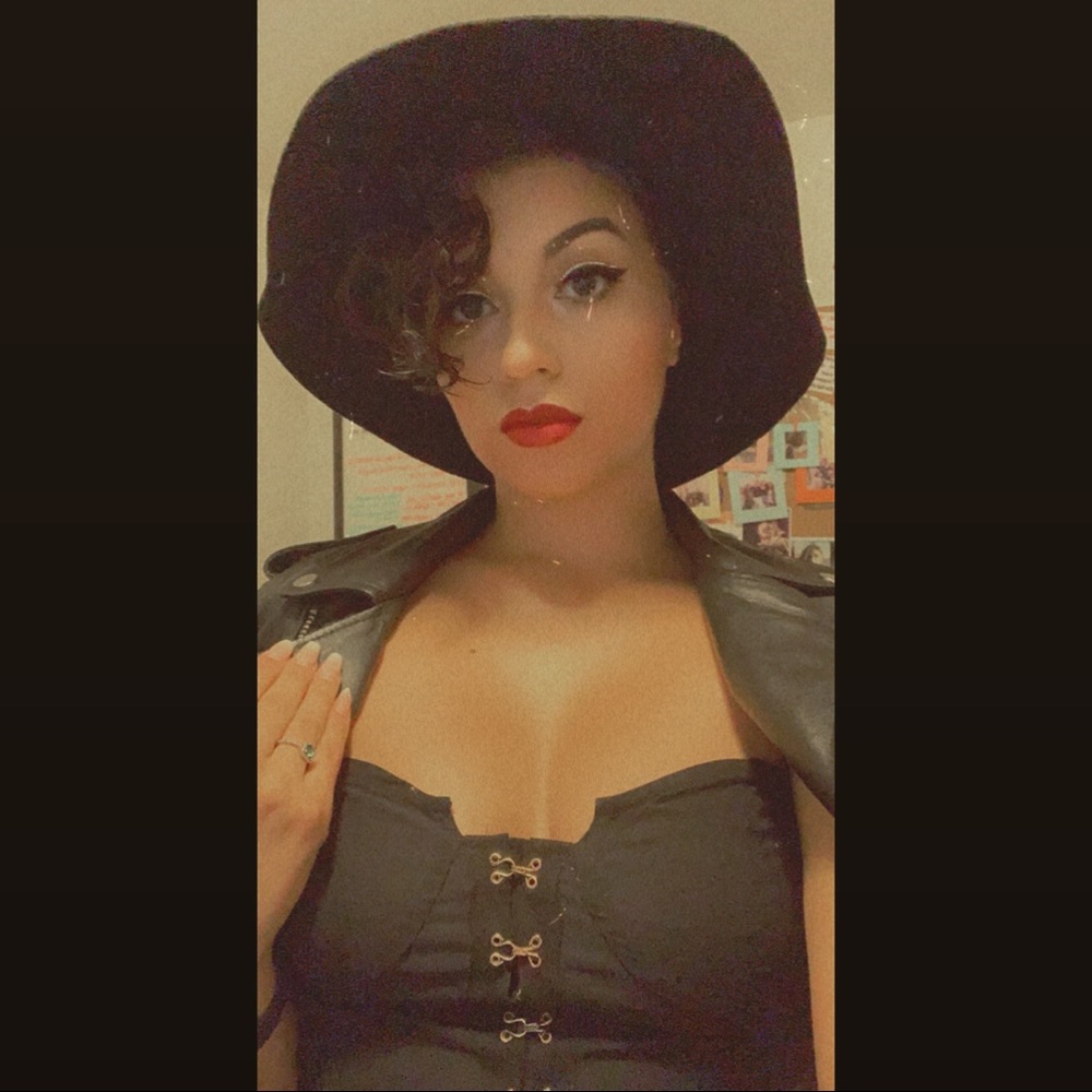 Meet your Posher, Amberlyn
